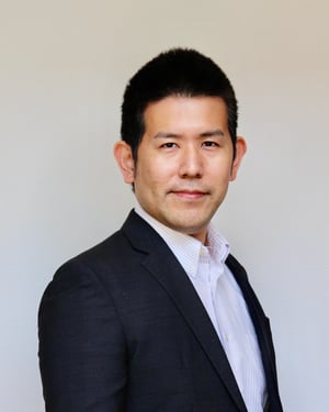 髙園貴弘